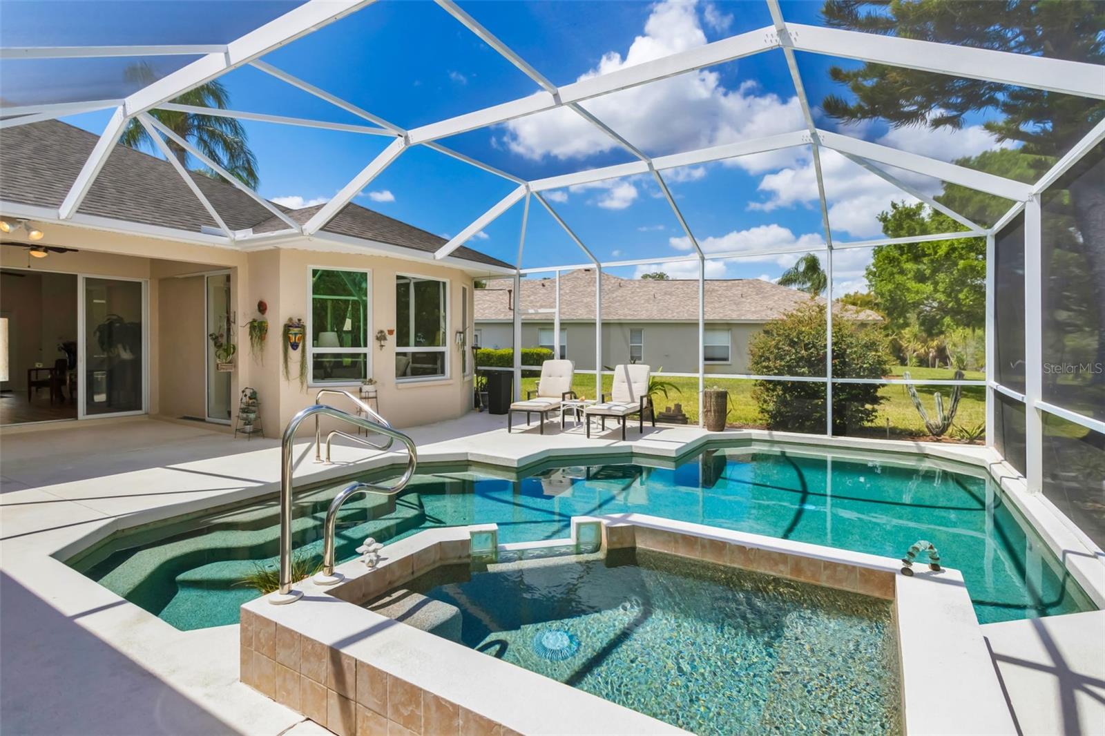 RIVERWALK VILLAGE - Residential