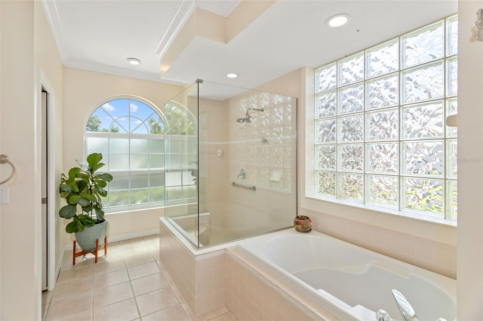 RIVERWALK VILLAGE - Residential