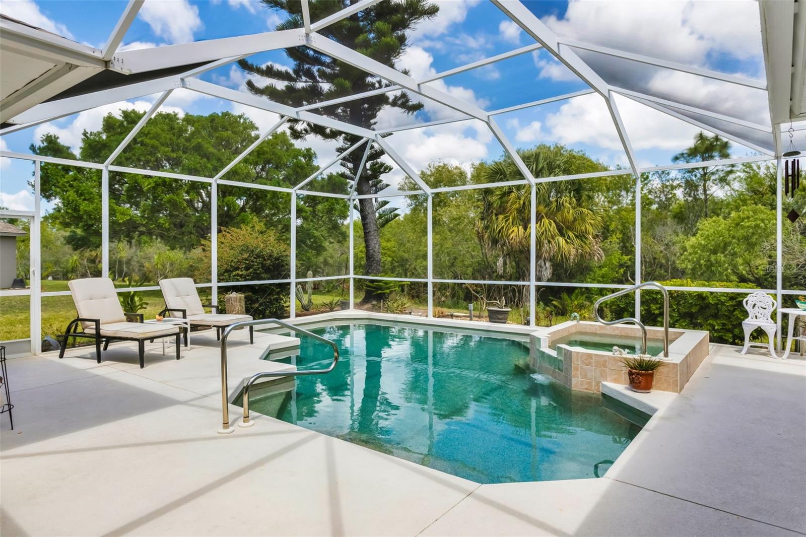 RIVERWALK VILLAGE - Residential