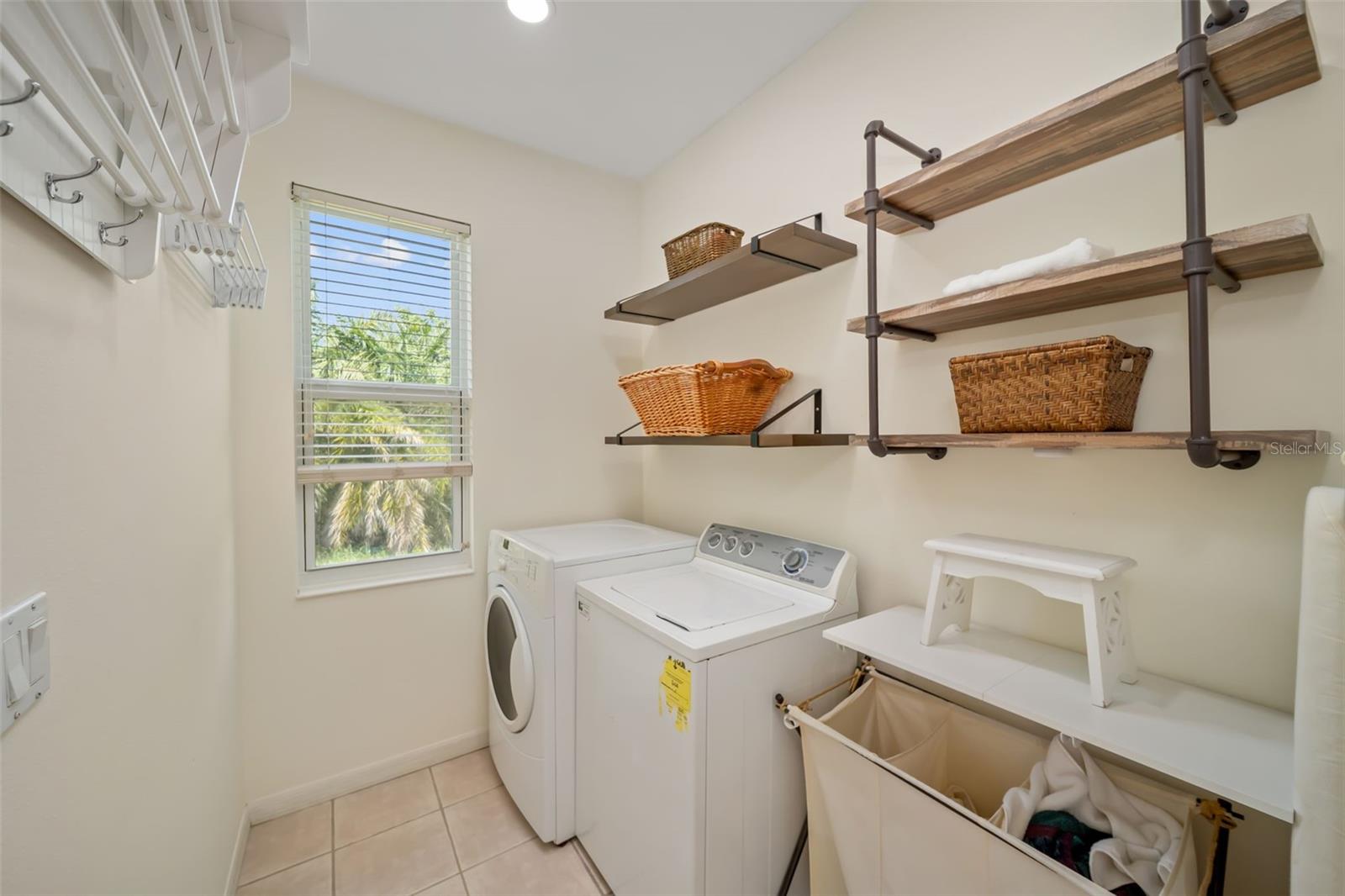 RIVERWALK VILLAGE - Residential