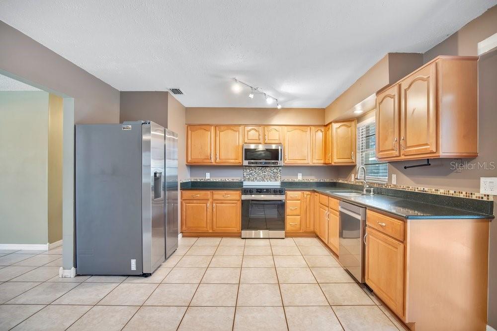 STETSON GARDENS - Residential