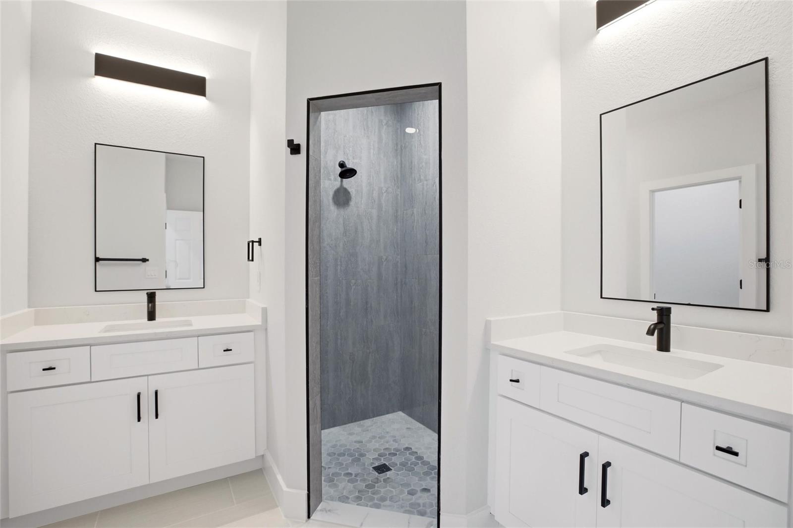 BLUE HERON GOLF & C C - Residential