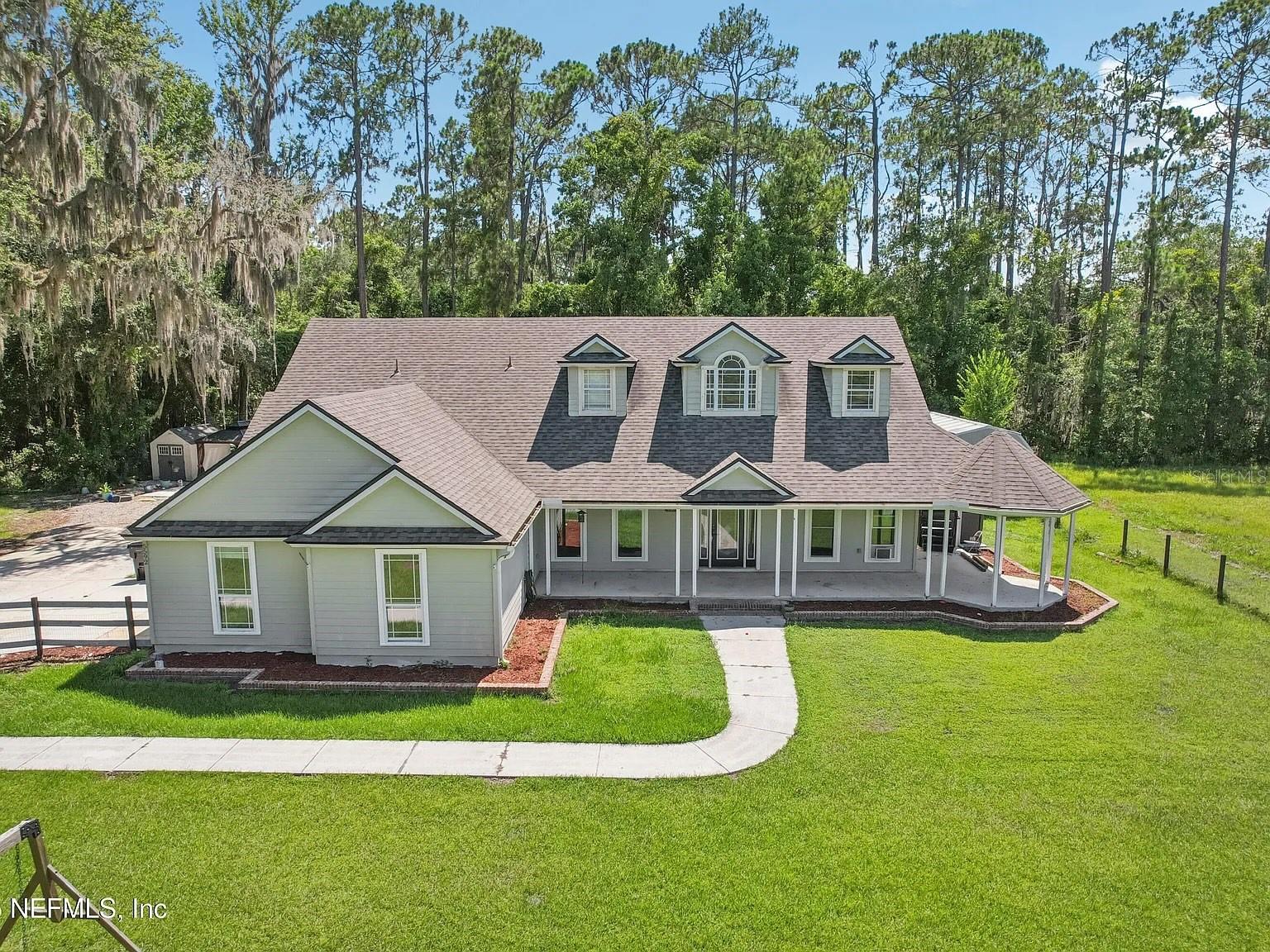 LITTLE PINE ISLAND - Residential