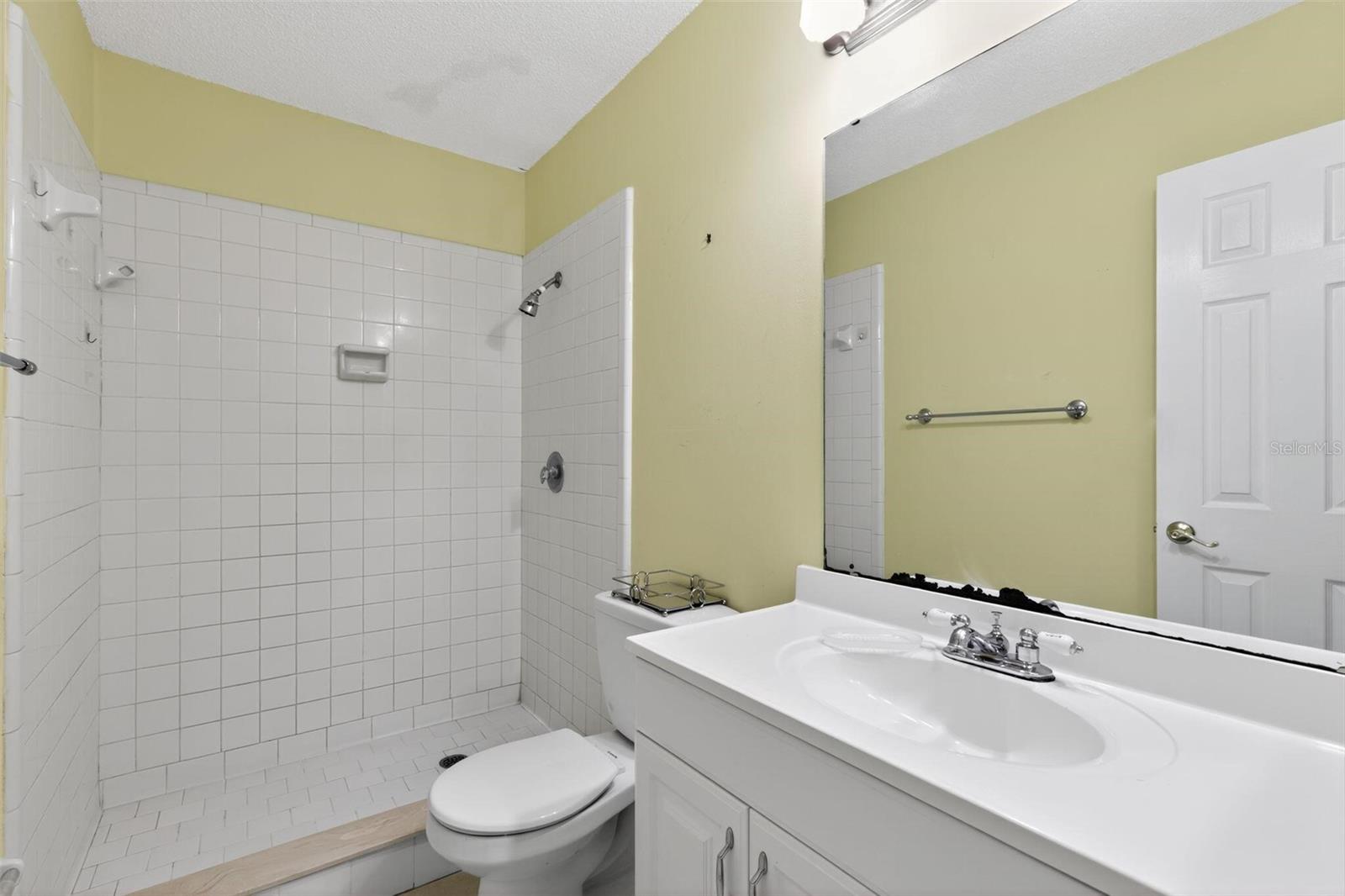 LAKE MANDARIN UNIT 12A - Residential