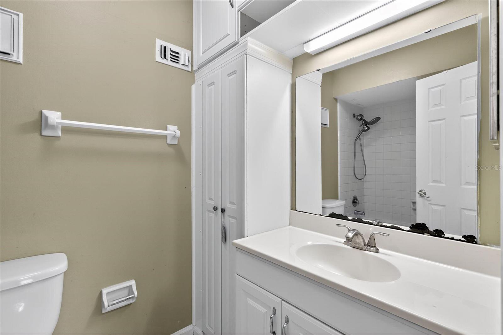 LAKE MANDARIN UNIT 12A - Residential