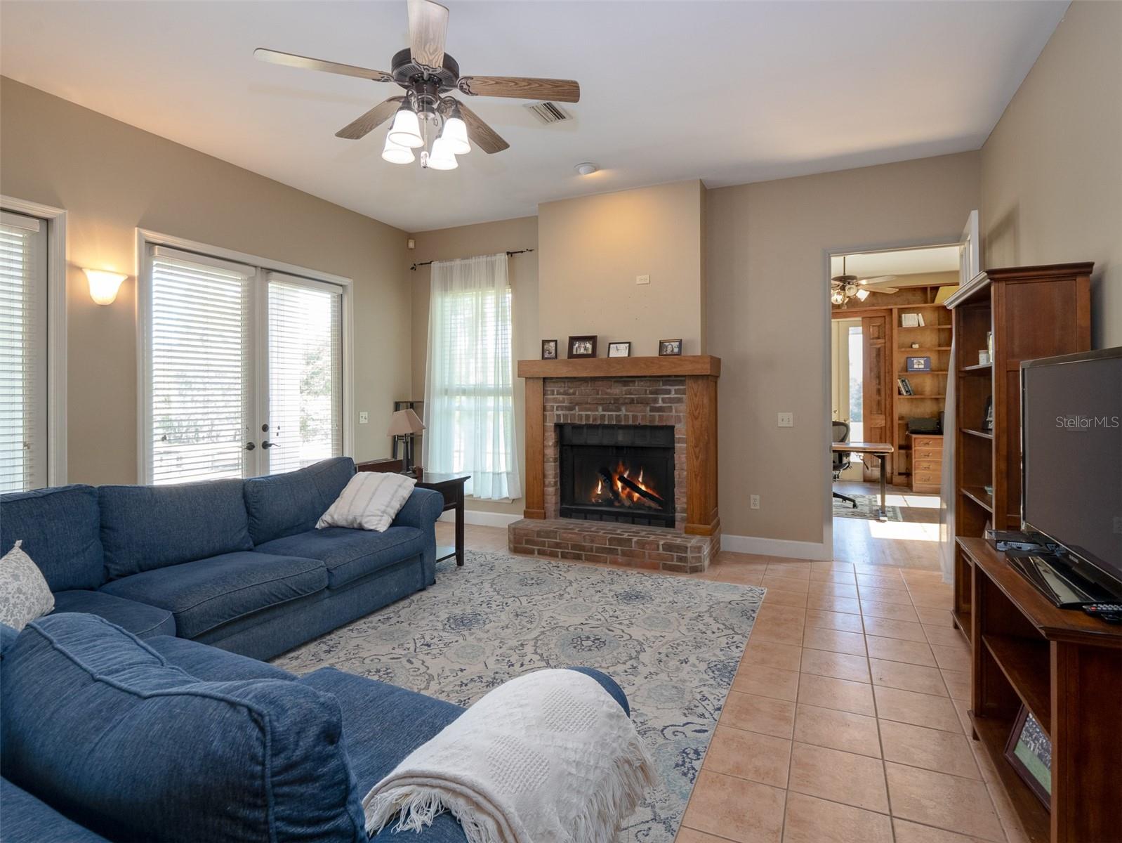 901 SW 87TH PLACE