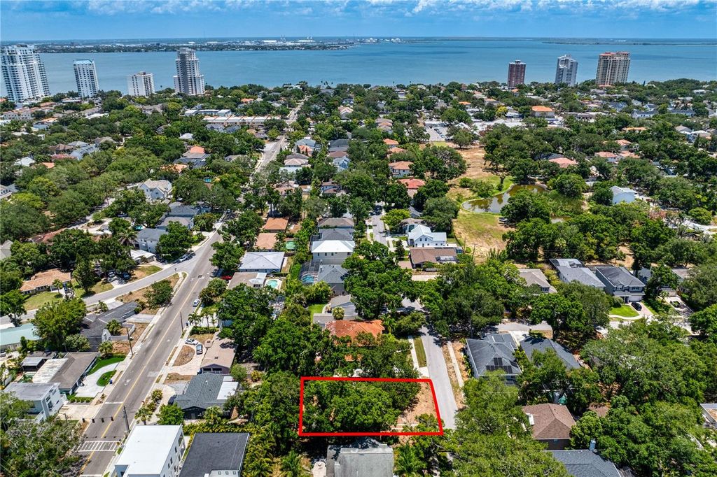 Photo of 3403 W Bay Villa Avenue, Tampa, FL 33611 (MLS # TB8523676)