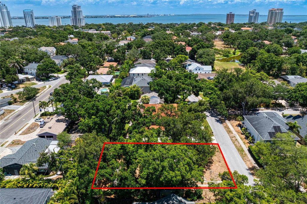 Photo of 3403 W Bay Villa Avenue, Tampa, FL 33611 (MLS # TB8523676)
