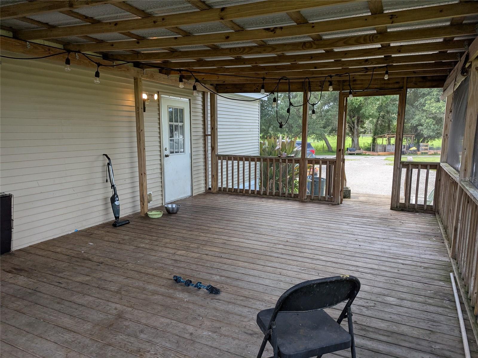 TOWN/BELLEVIEW - Residential