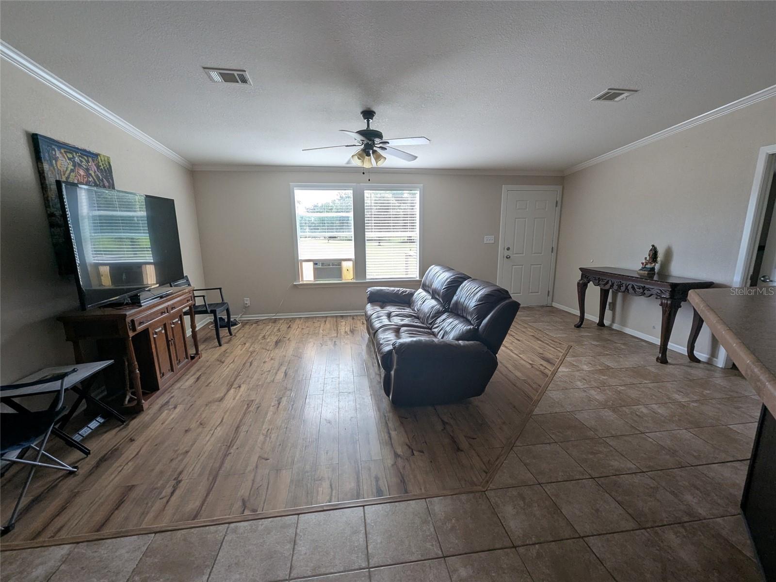 TOWN/BELLEVIEW - Residential