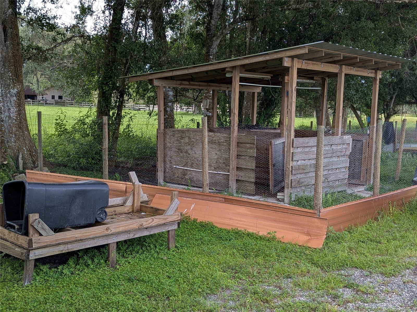 TOWN/BELLEVIEW - Residential