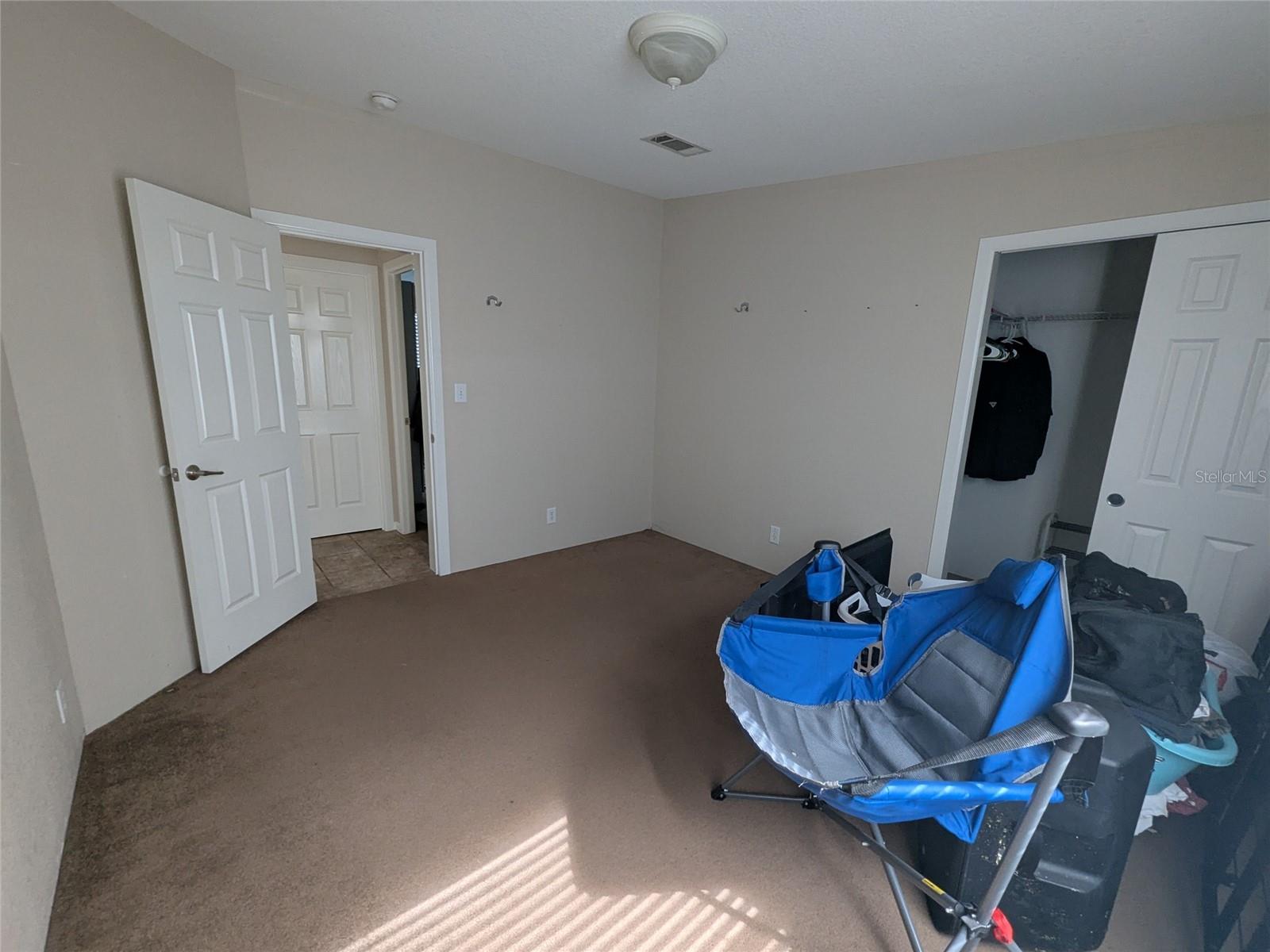 TOWN/BELLEVIEW - Residential