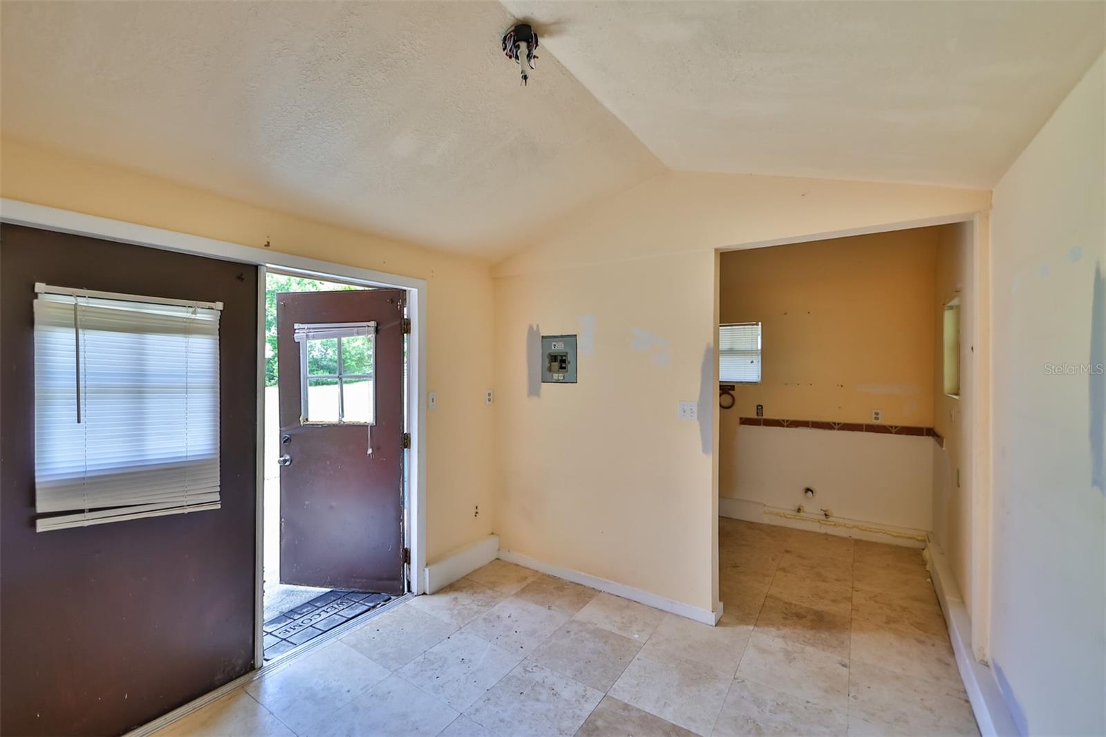 PINELLAS GROVES - Residential