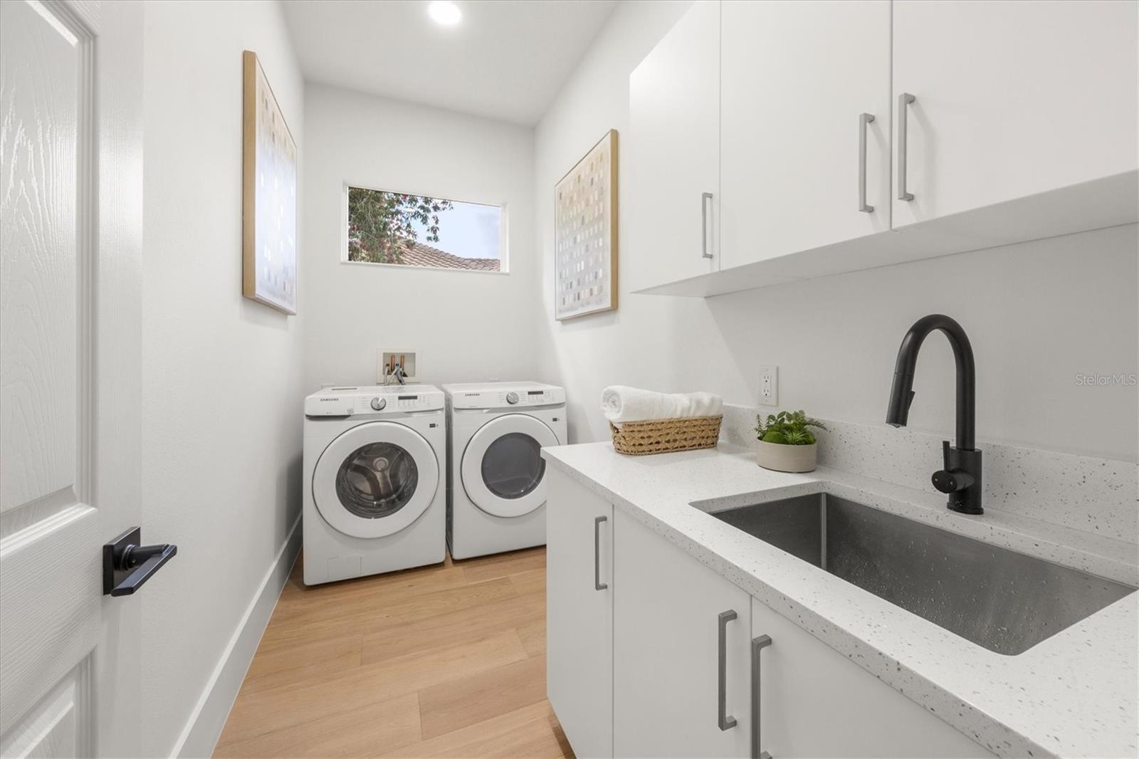 UNIVERSITY PARK - Residential