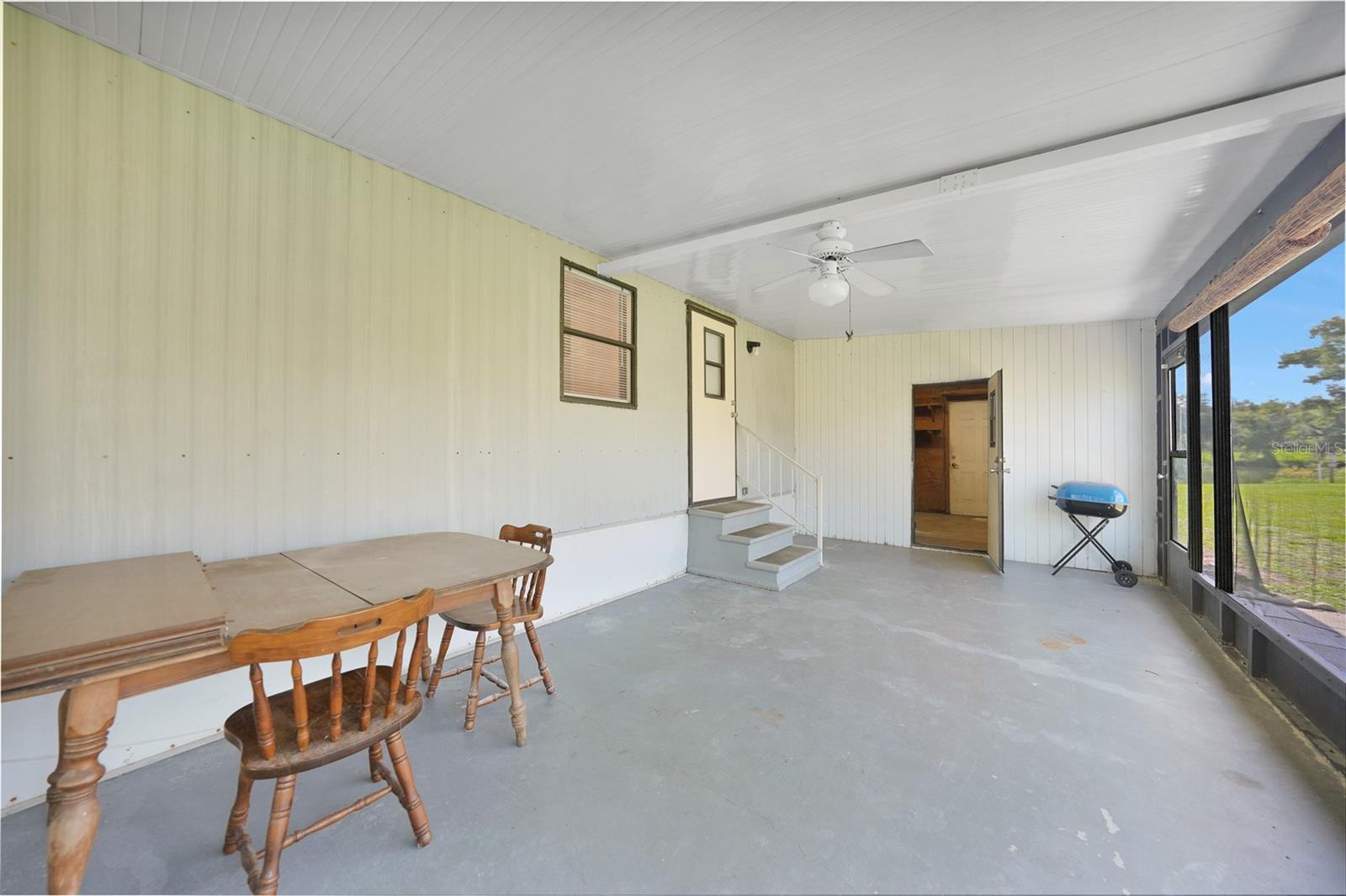 LAKE SIDE ESTATES - Residential