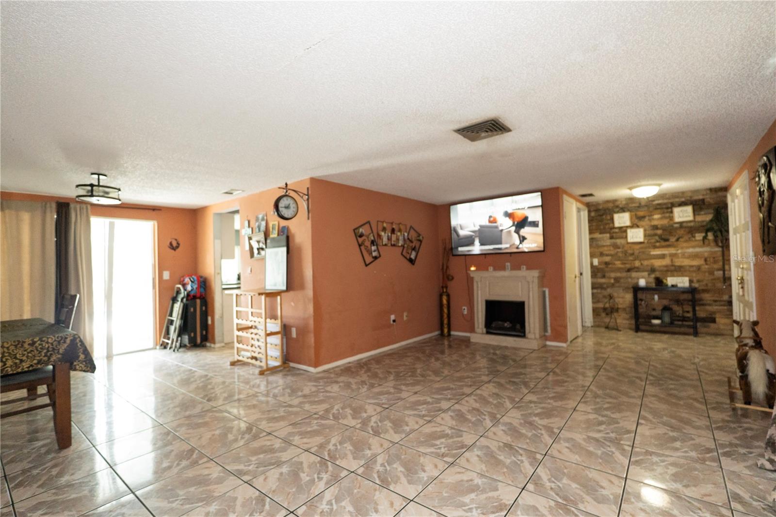 8505 MILL CREEK LANE