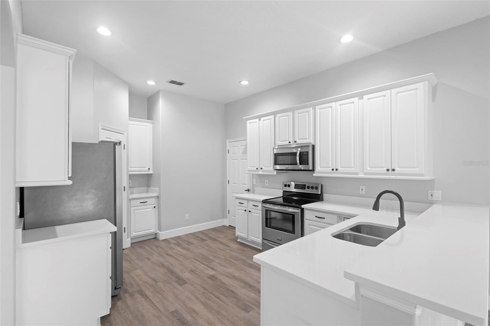 THE GLADES ON SYLVAN LAKE PH 2 - Residential