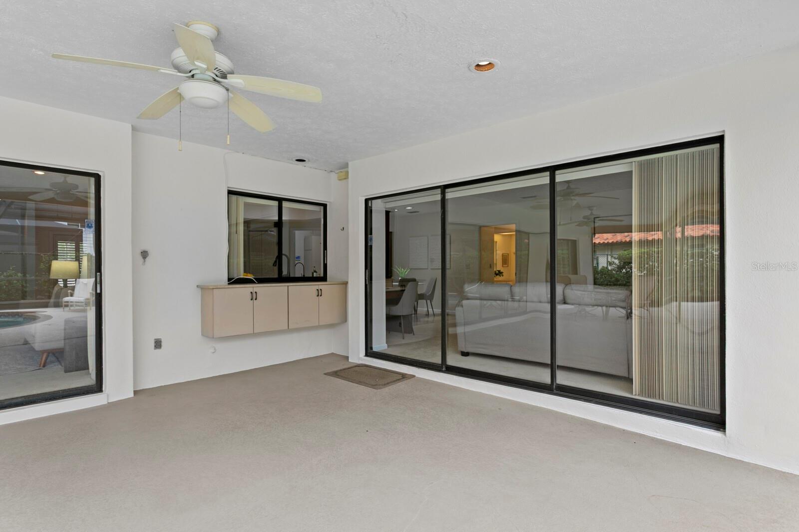 TEMPLE TERRACE ESTATES REP - Residential