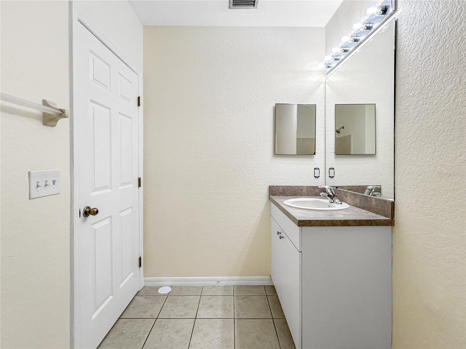 OAK VIEW PH I - Residential