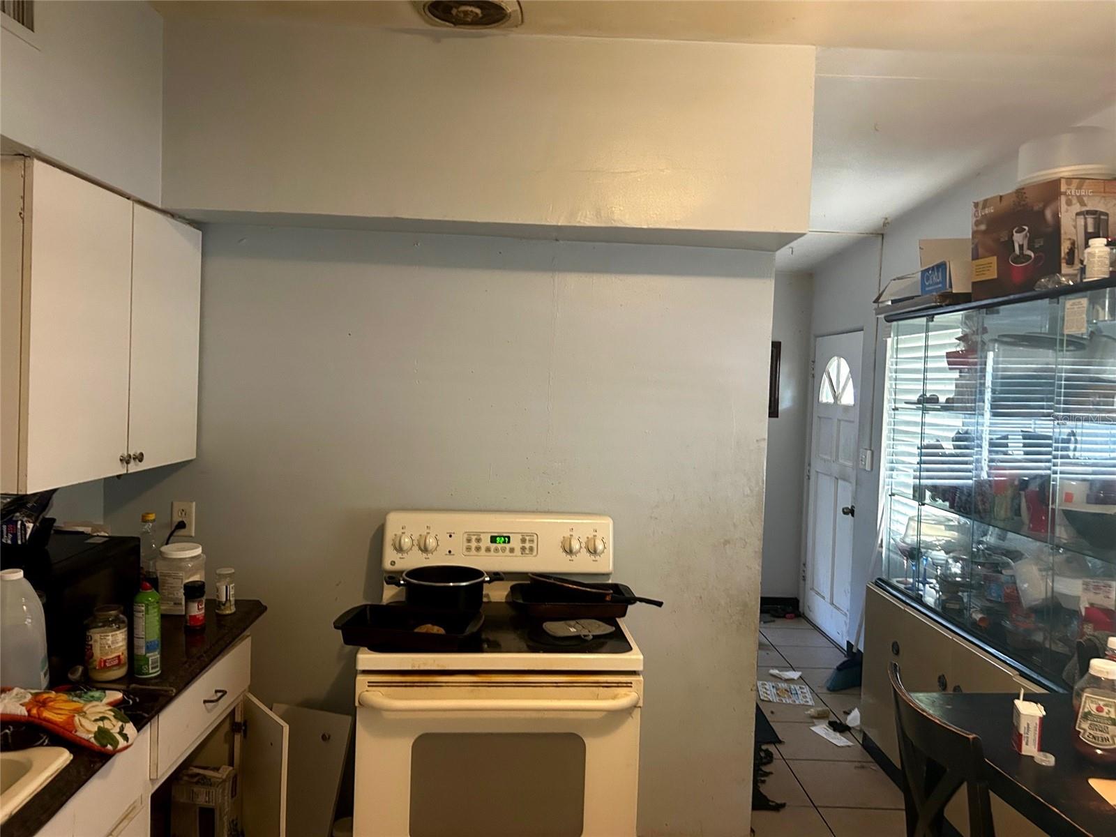 2510 PERRINE PLACE