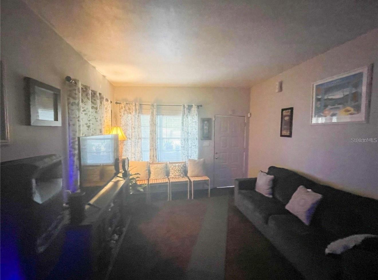 2510 PERRINE PLACE
