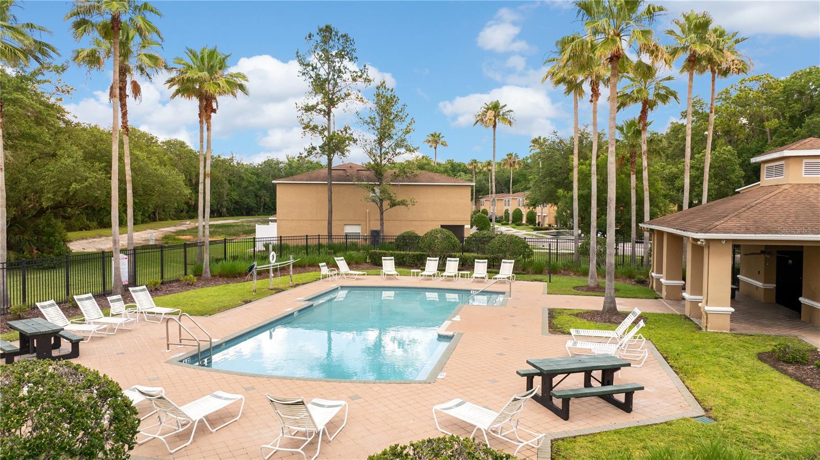 EDGEWATER AT GRAND OAKS PH 01 - Residential