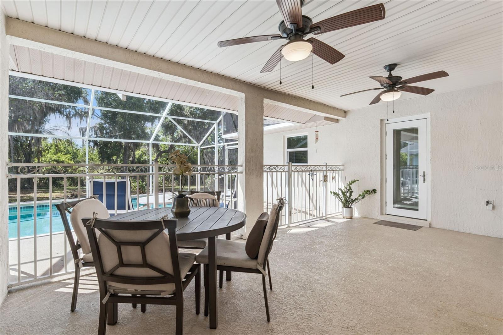 KINGS COVE - Residential