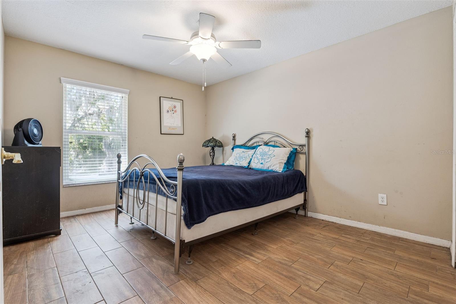 KINGS COVE - Residential