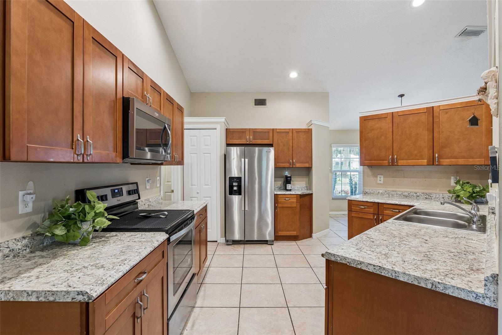 KINGS COVE - Residential