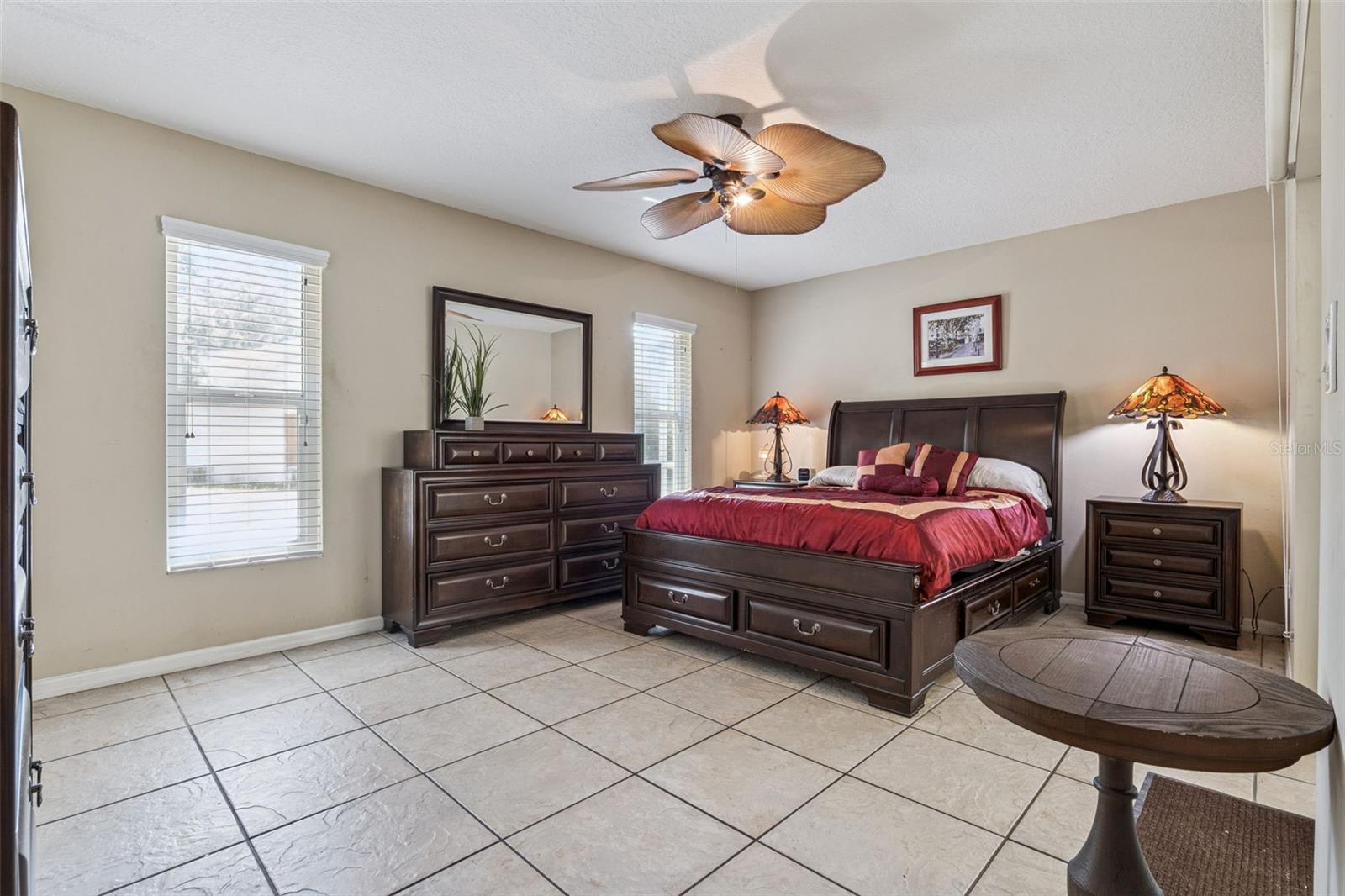 KINGS COVE - Residential