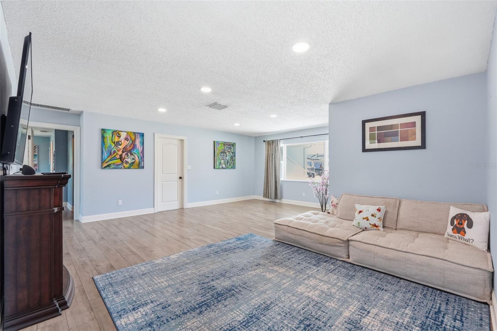 LAKE PEARL ESTATES - Residential