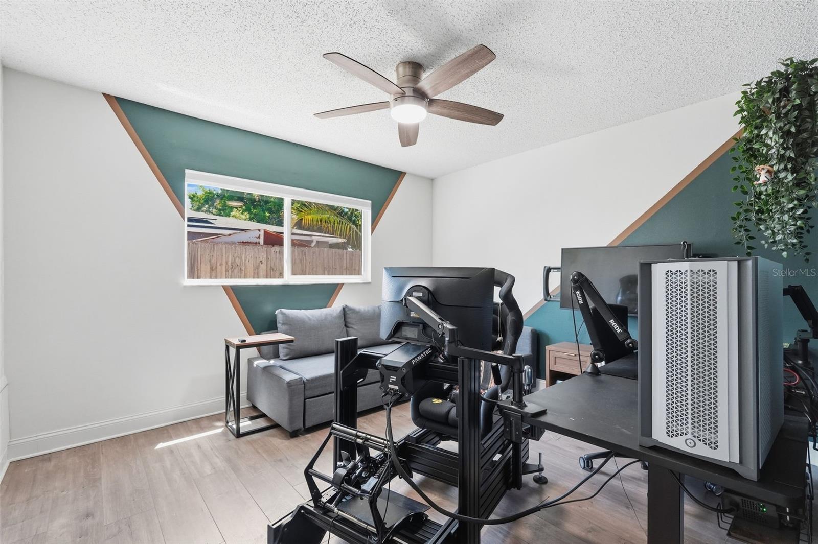 LAKE PEARL ESTATES - Residential