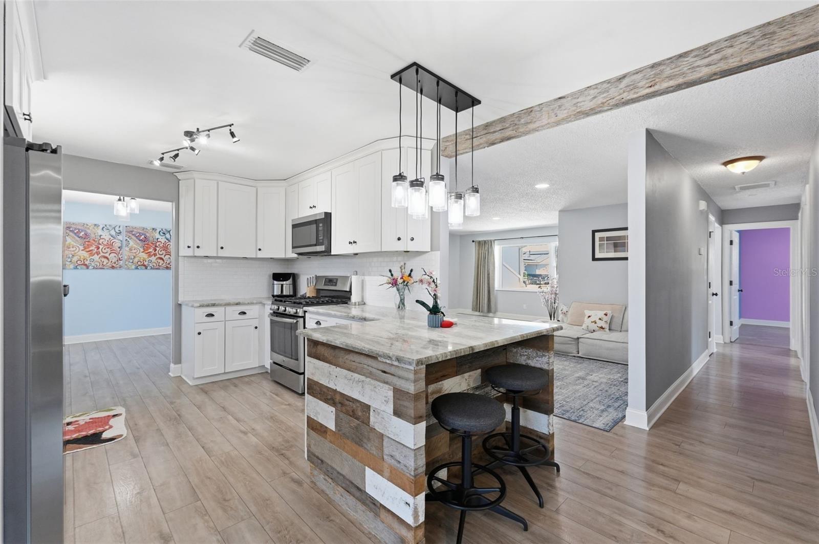 LAKE PEARL ESTATES - Residential