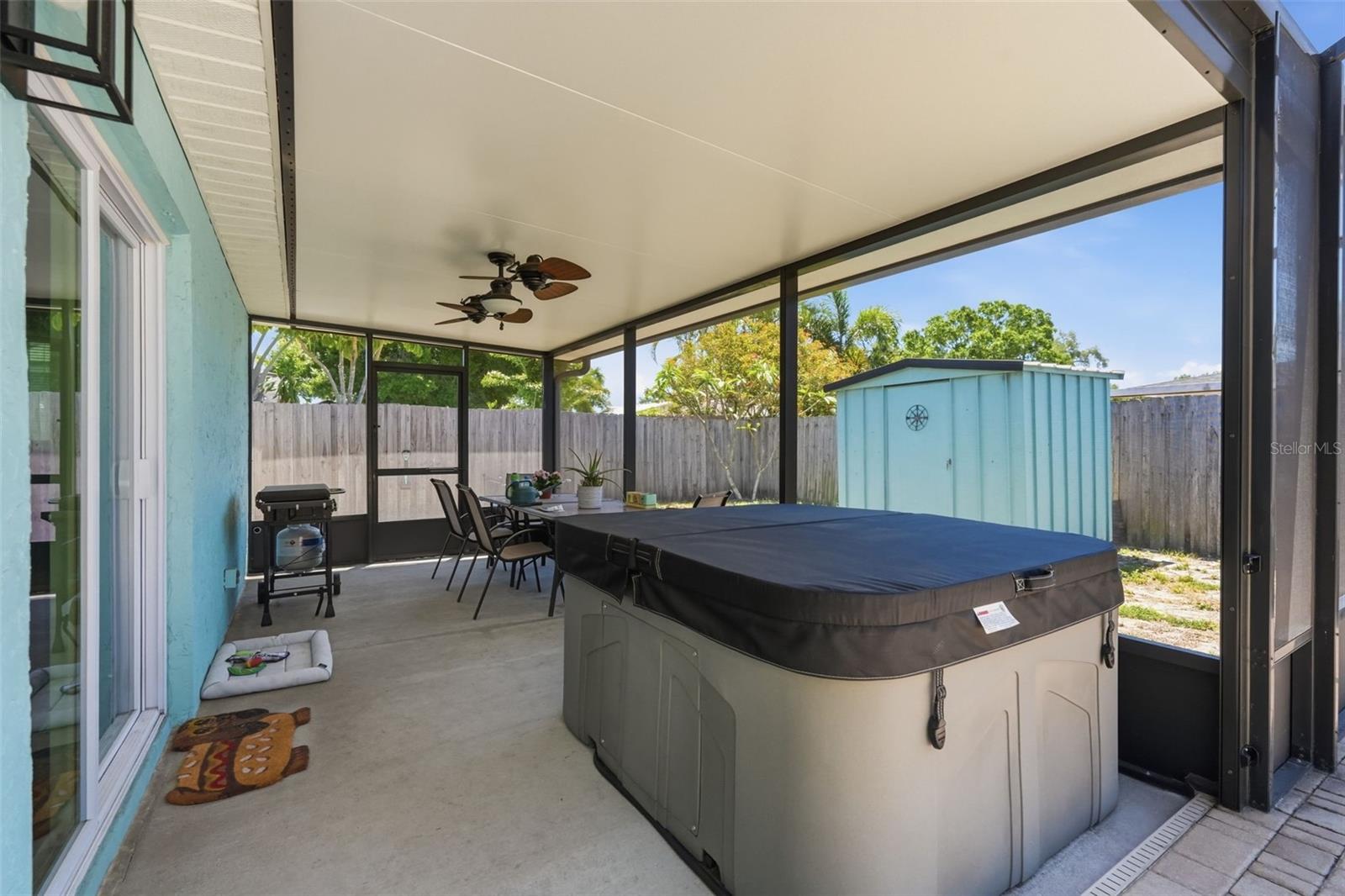 LAKE PEARL ESTATES - Residential