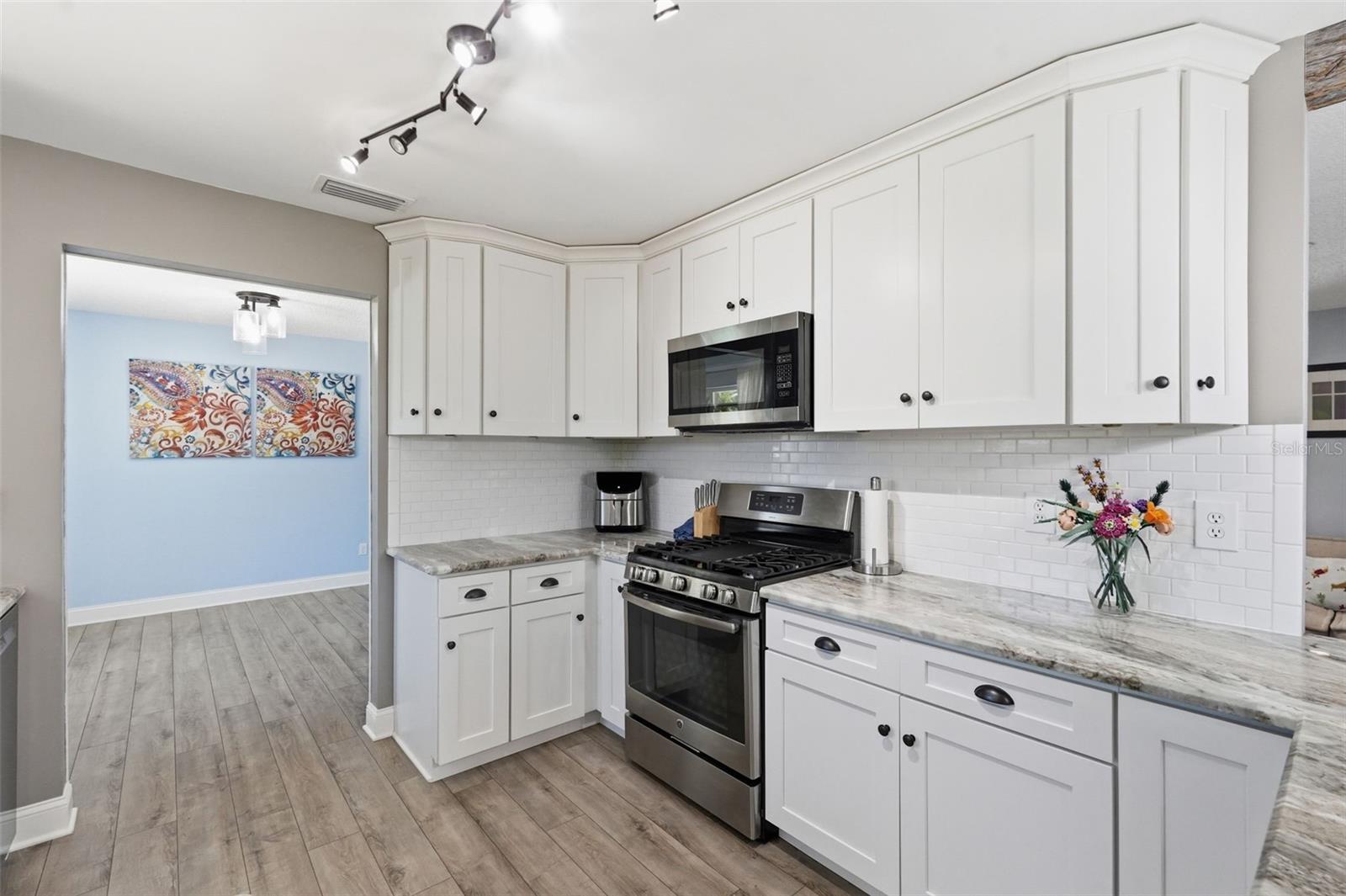LAKE PEARL ESTATES - Residential
