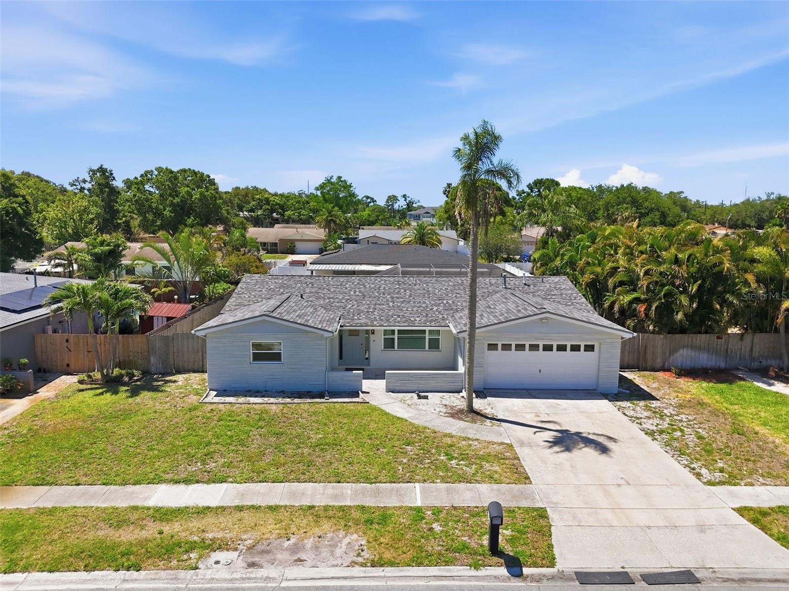 LAKE PEARL ESTATES - Residential