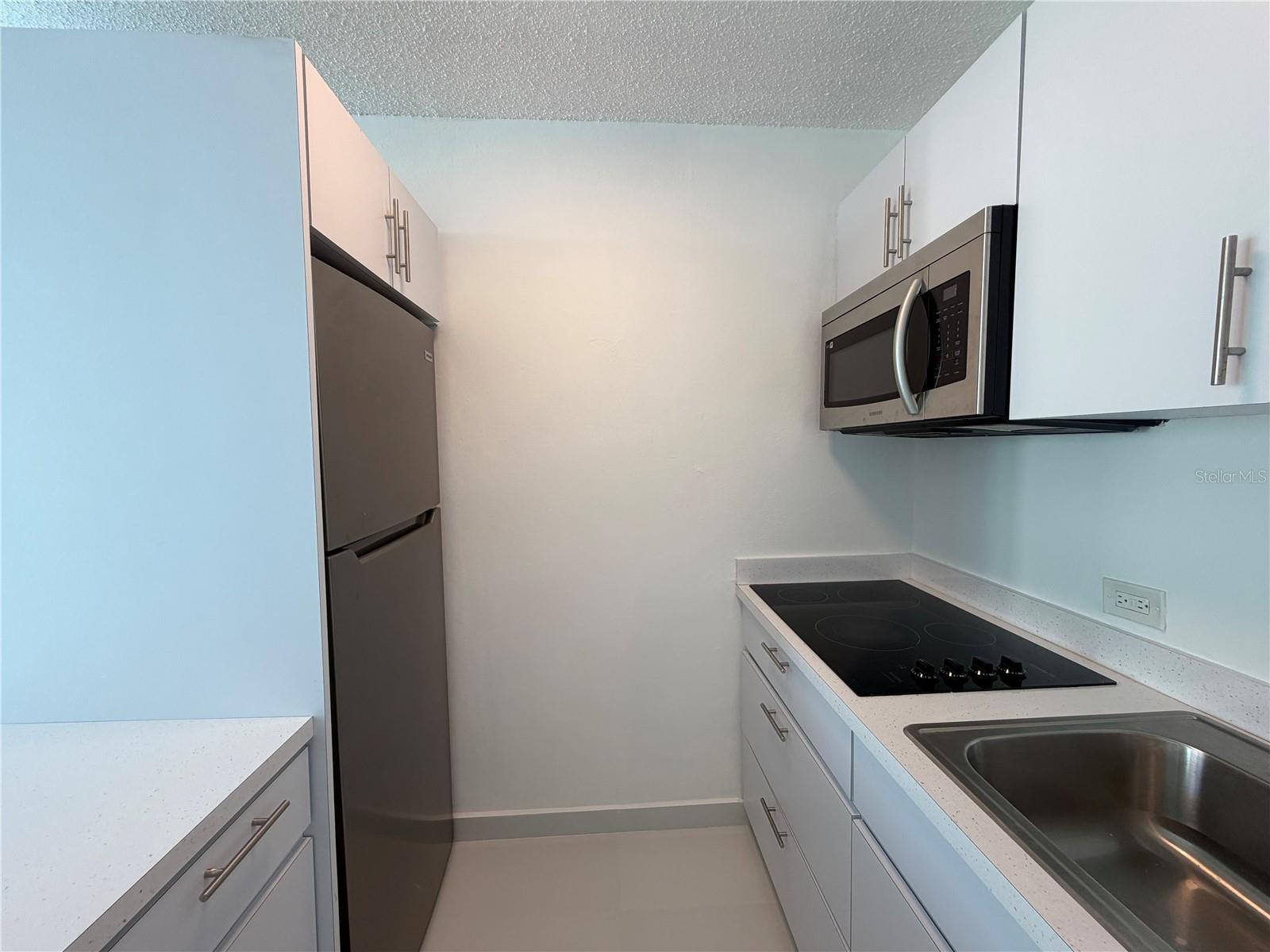 670 MCKINLEY 9