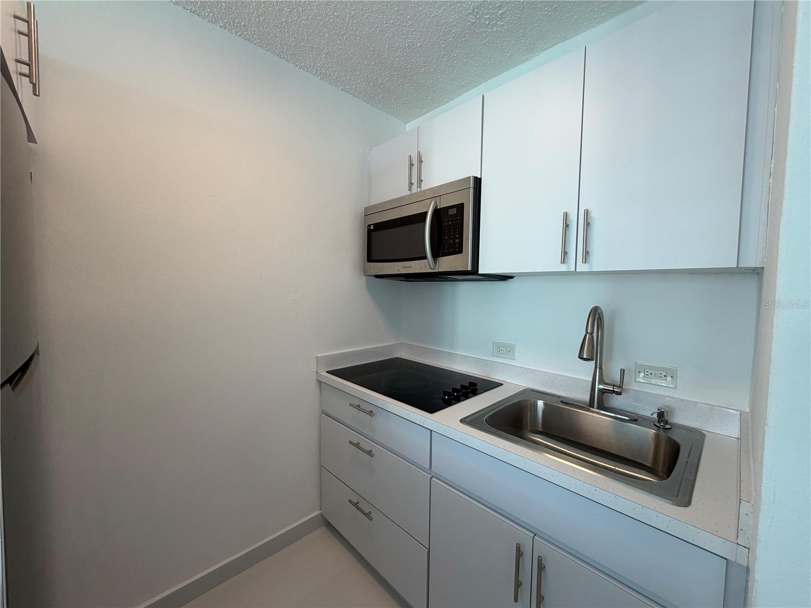 670 MCKINLEY 9
