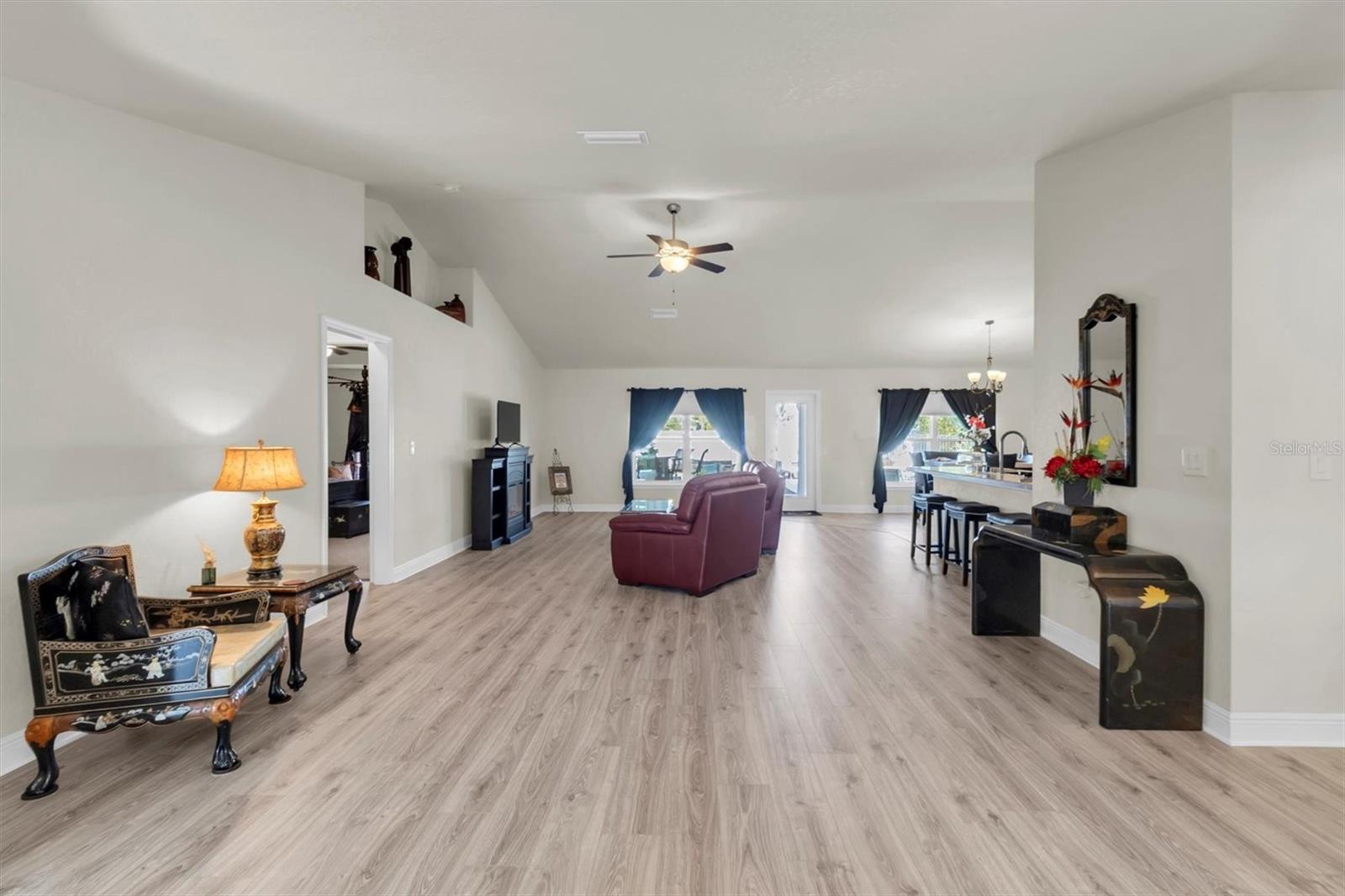 PLANTATION PALMS - Residential