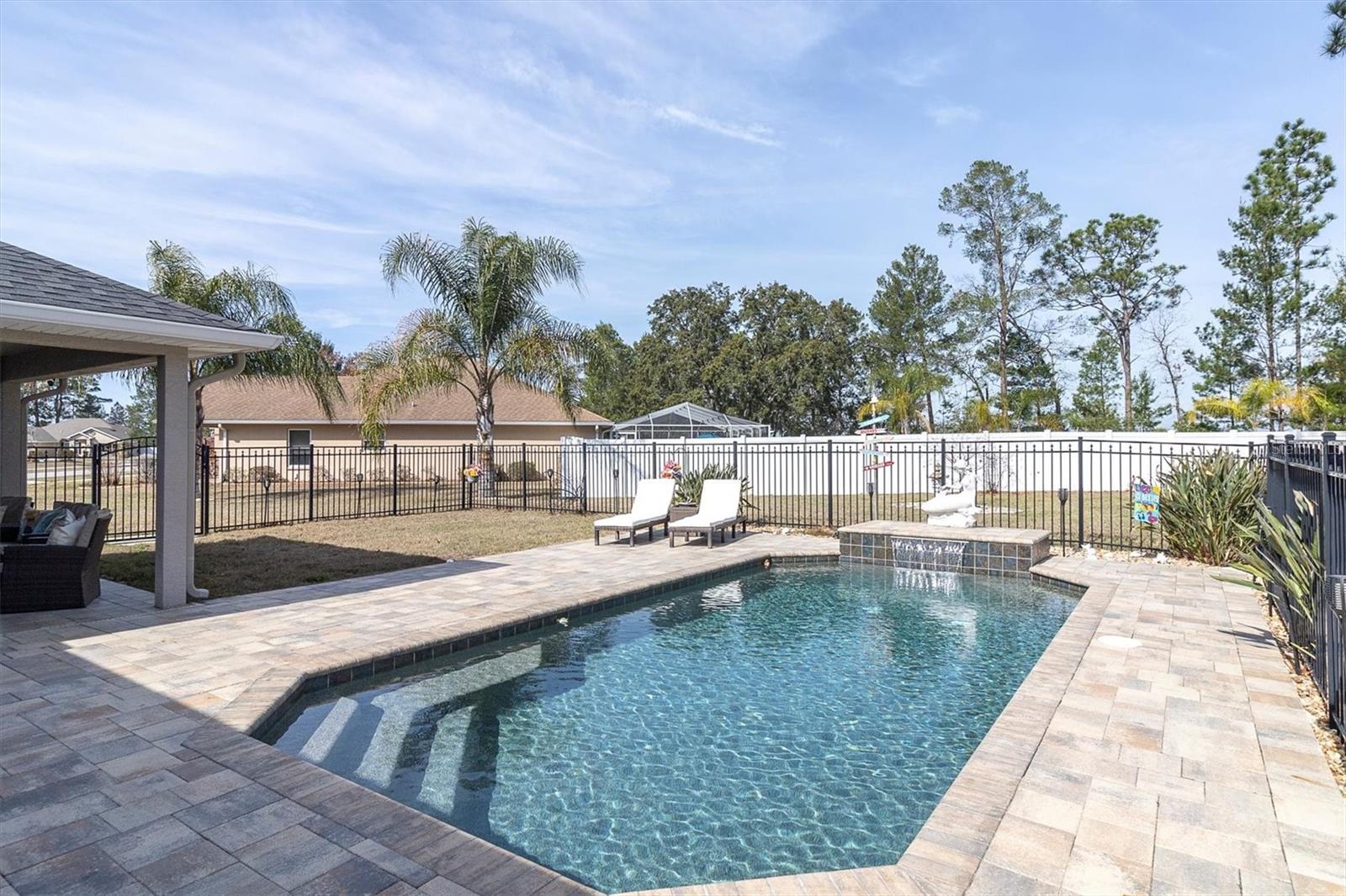 PLANTATION PALMS - Residential