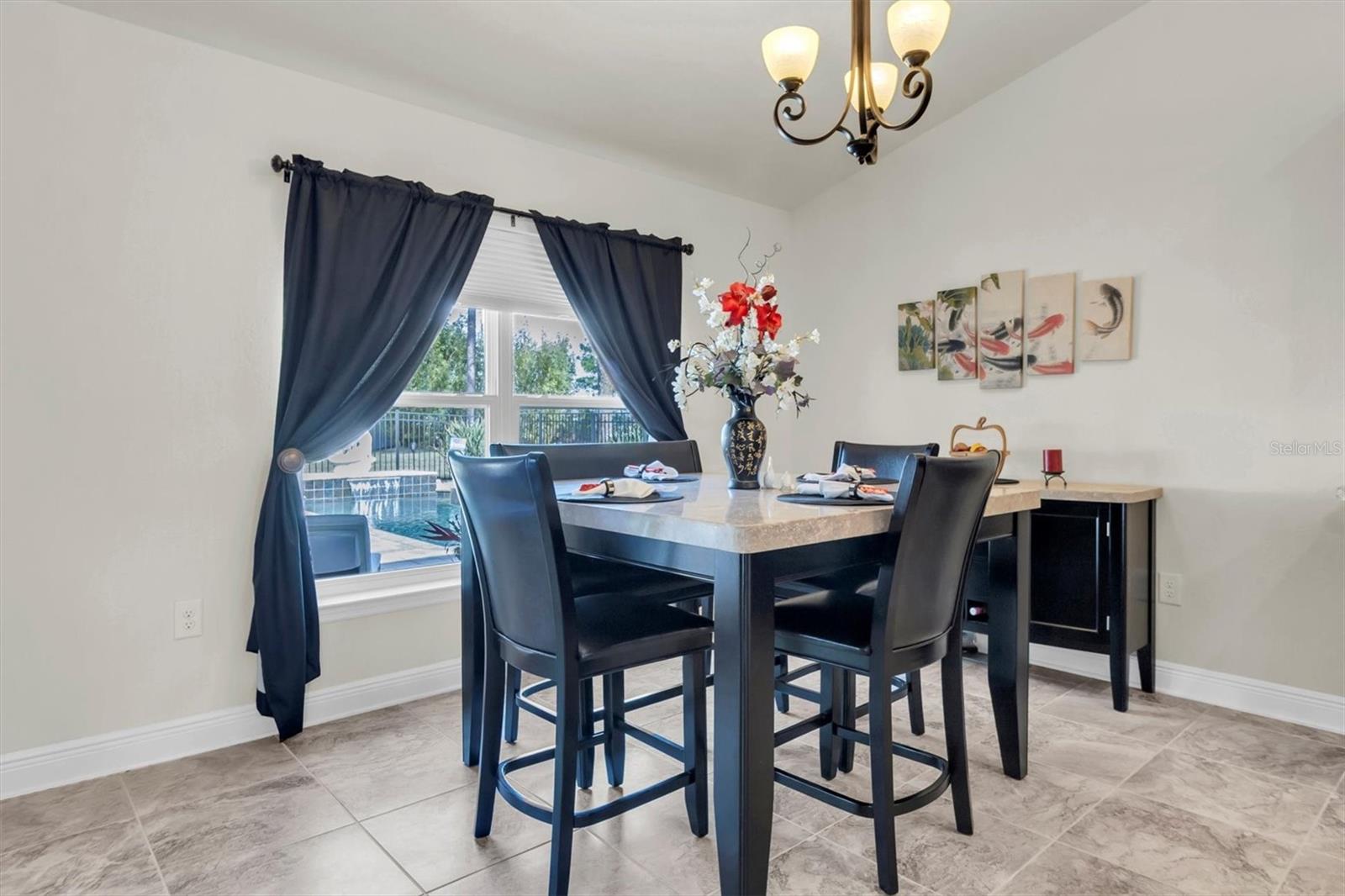 PLANTATION PALMS - Residential