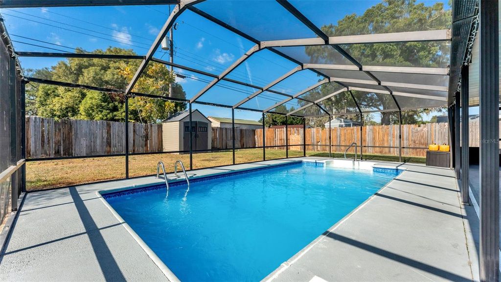 Photo of 6014 Doe Circle W, Lakeland, FL 33809 (MLS # L4957427)