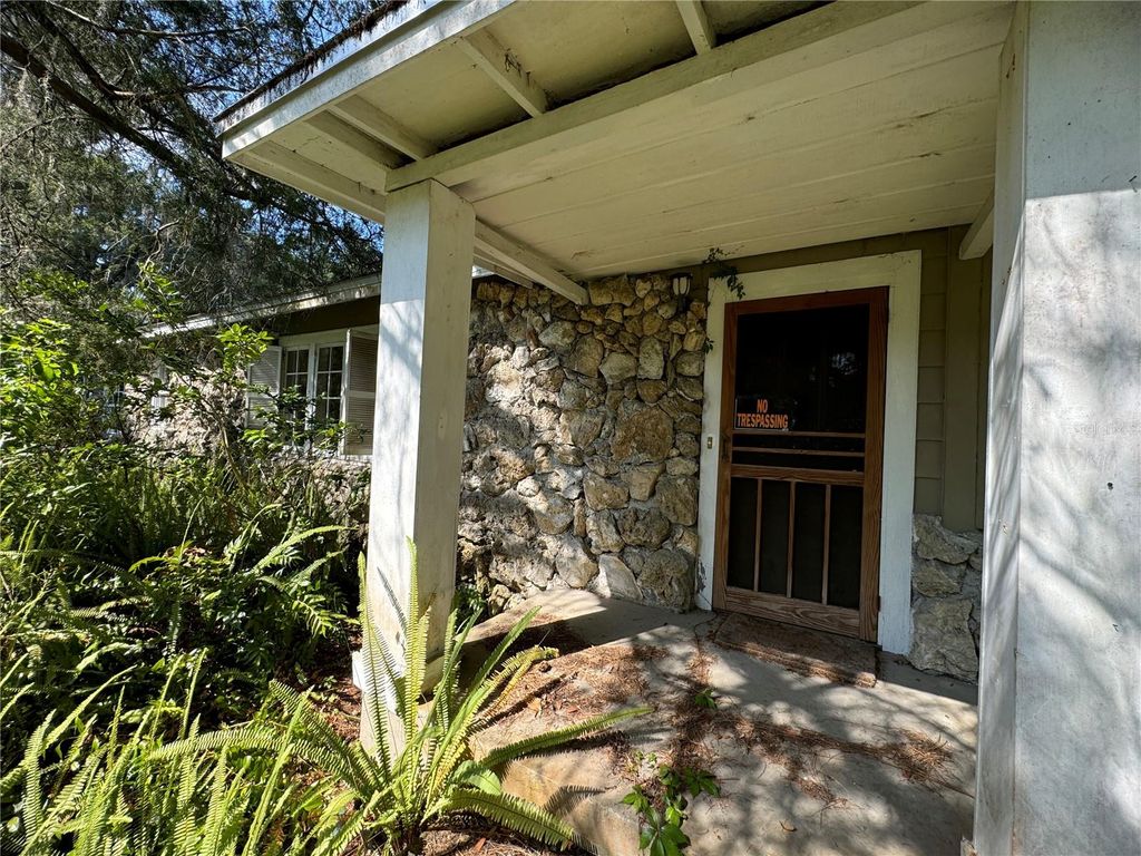 listing image 0