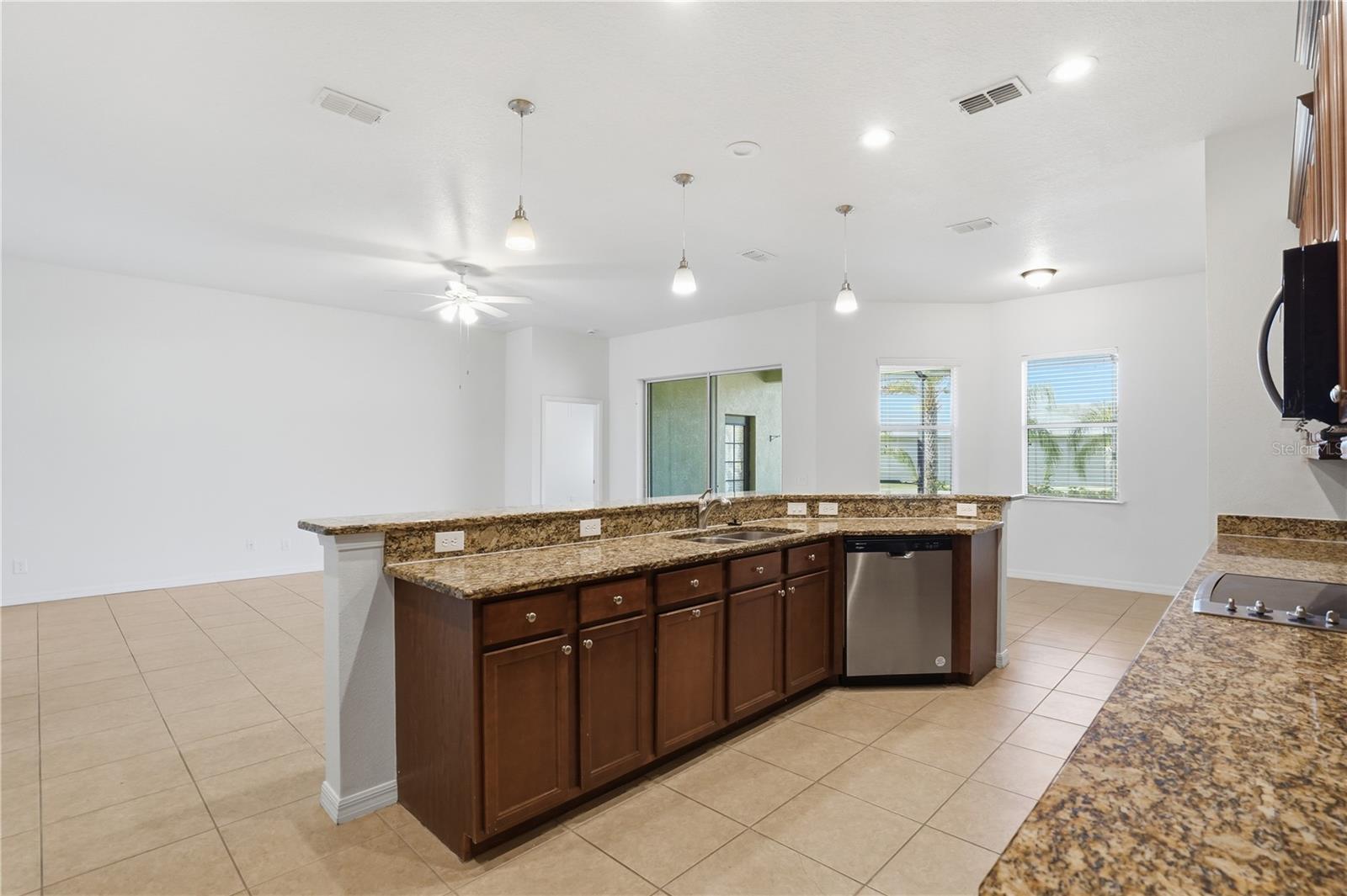 HARBOUR ISLES PH 1 - Residential