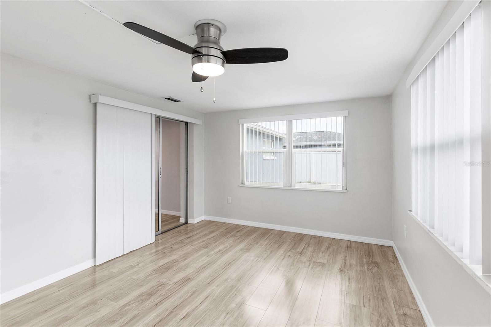 COLONIAL HILLS - Residential Lease