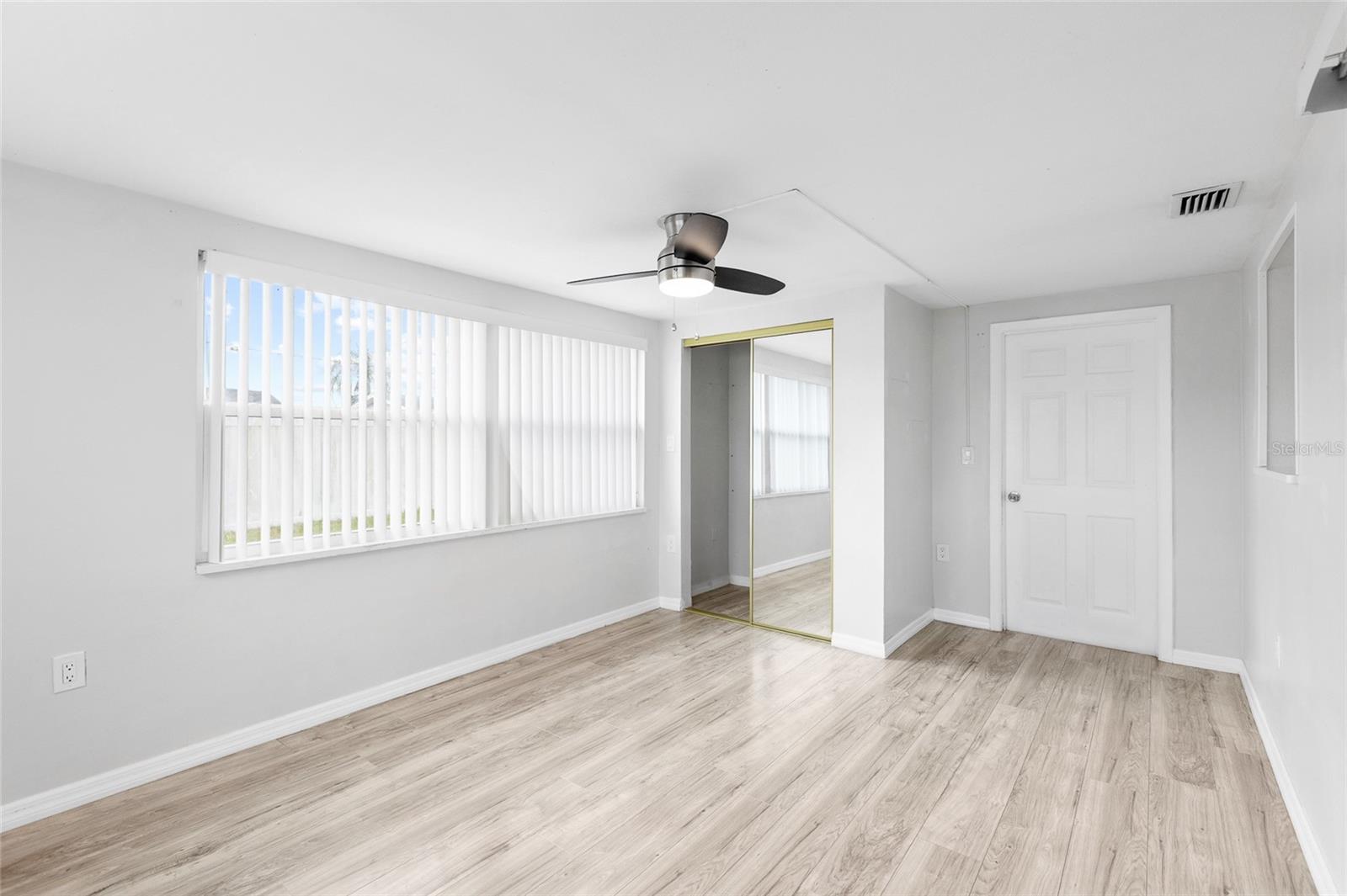 COLONIAL HILLS - Residential Lease