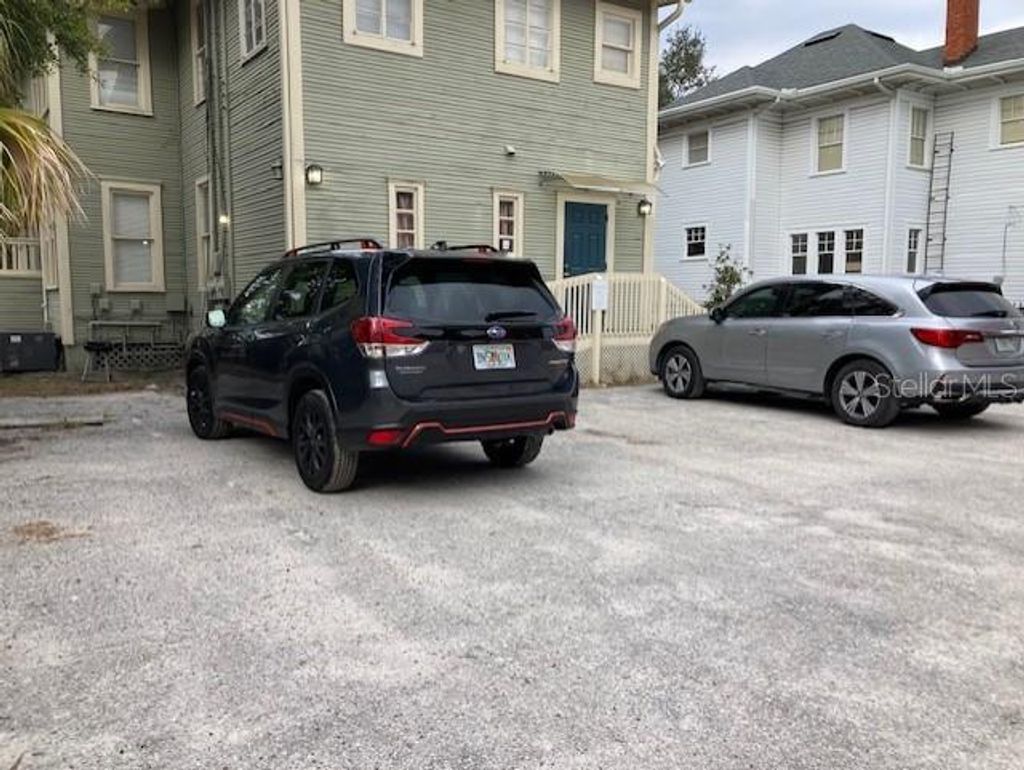 Photo of 806 W De Leon Street, Tampa, FL 33606 (MLS # TB8466578)