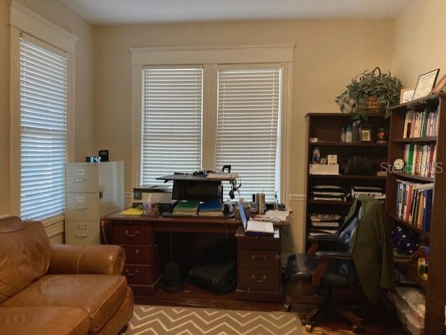 PACKWOOD - Commercial Lease