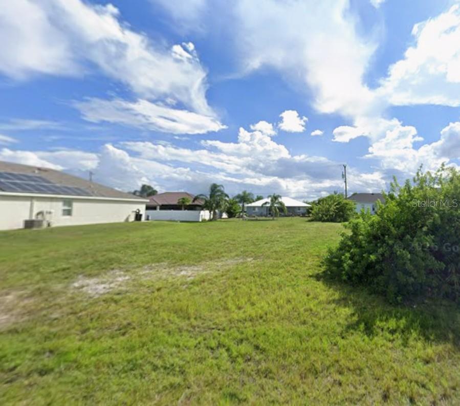 CAPE CORAL - Land