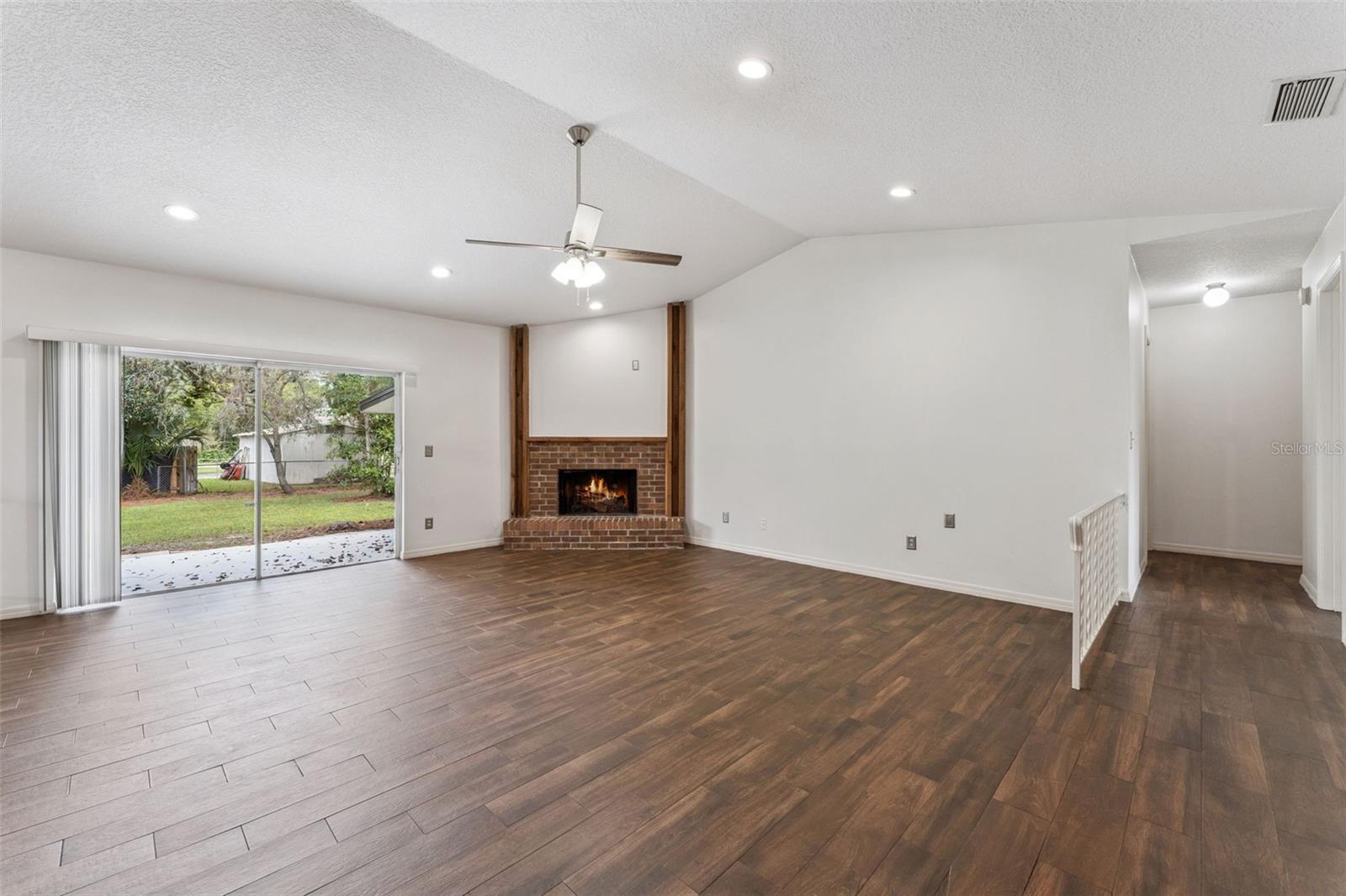 SANLANDO SPGS - Residential